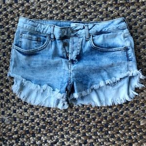 Acid washed short